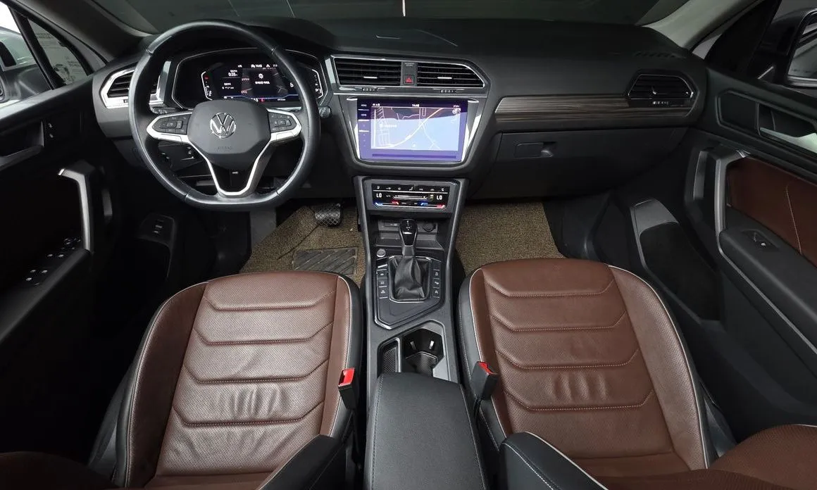 Volkswagen Tiguan — фото 6
