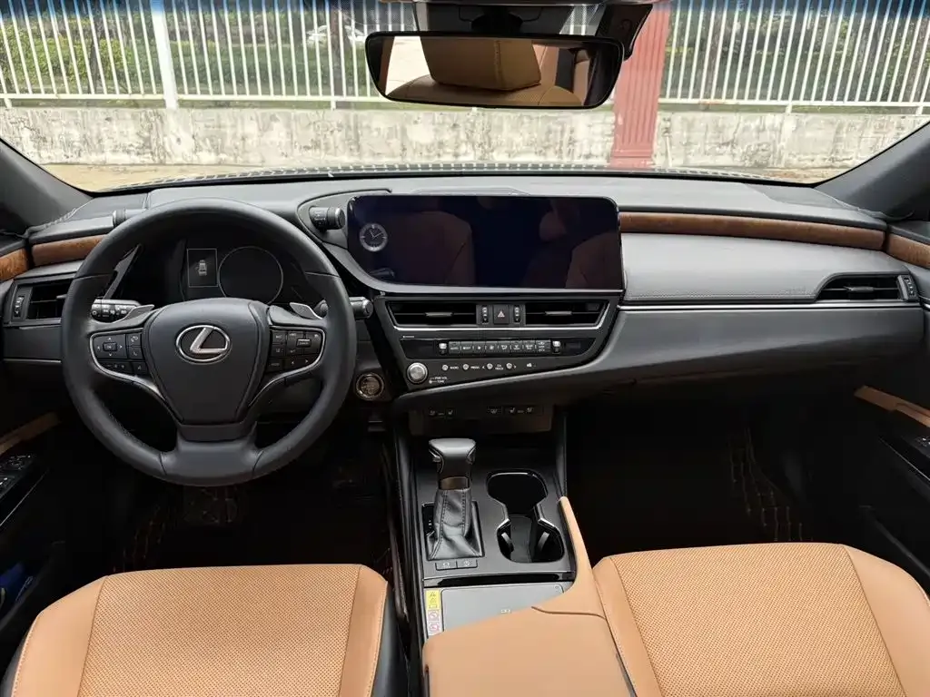Lexus ES — фото 6
