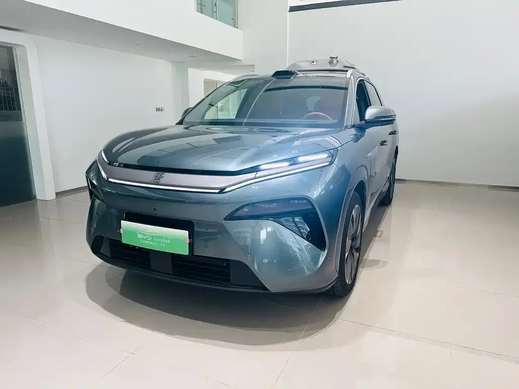BYD Tang L — фото 1