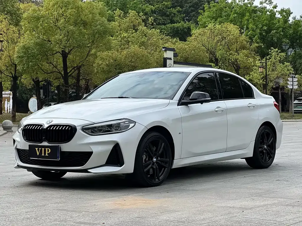 BMW 1 Series — фото 1