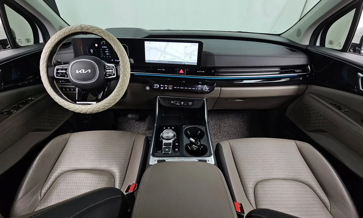 Kia Carnival — фото 10