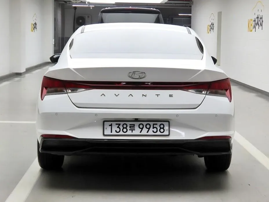 Hyundai AVANTE 2023 из KR, фото 5