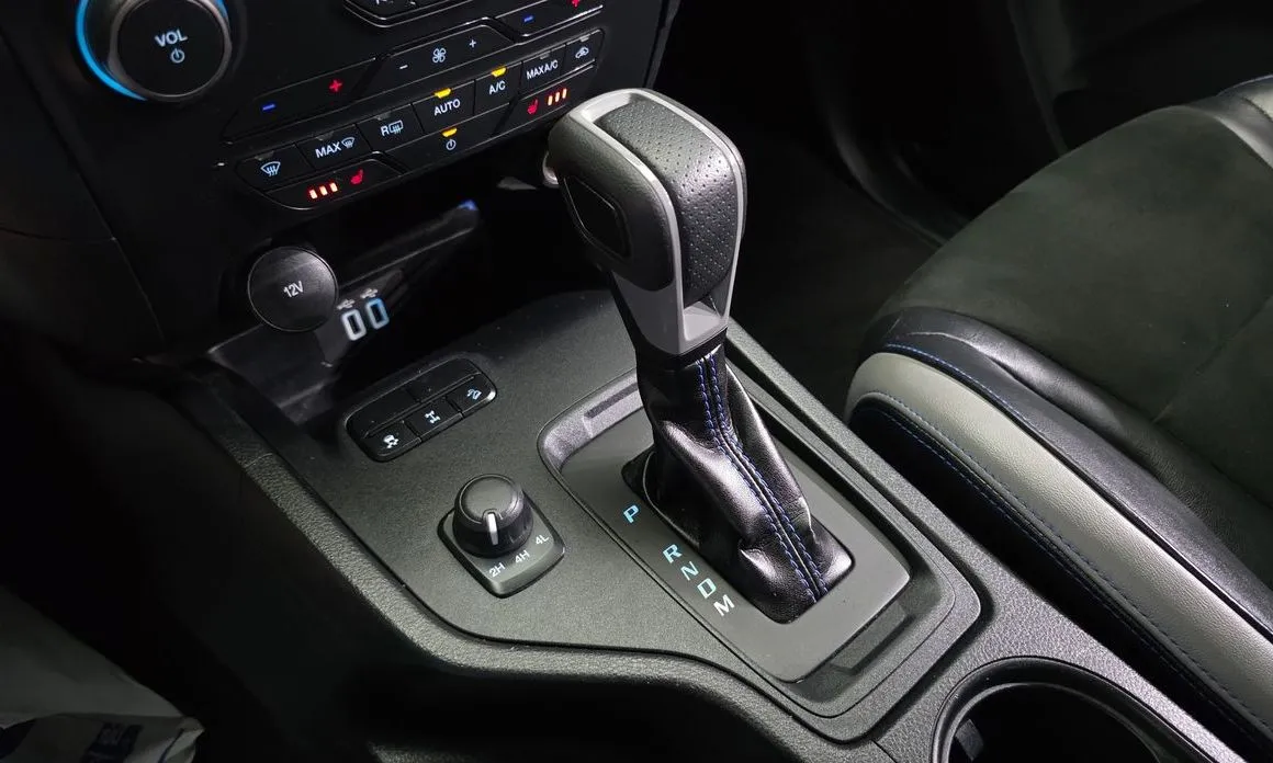 Ford Ranger — фото 10