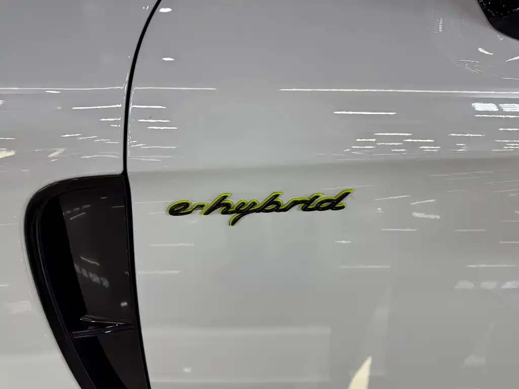 Porsche Panamera Hybrid — фото 3