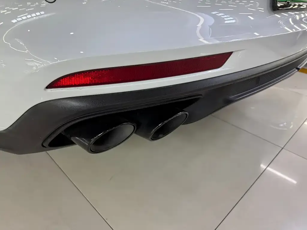 Porsche Panamera Hybrid — фото 2