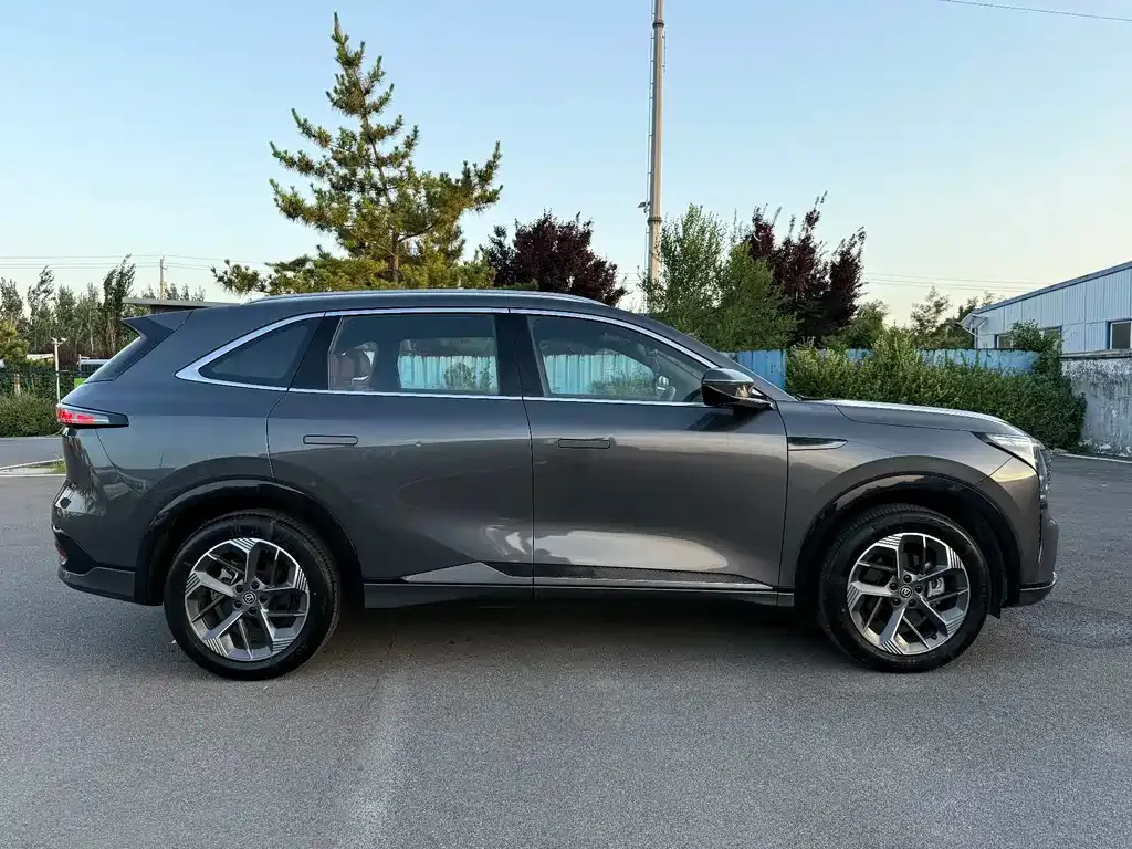 Changan CS75PLUS — фото 10