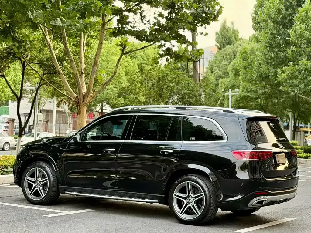 Mercedes-Benz GLS — фото 9