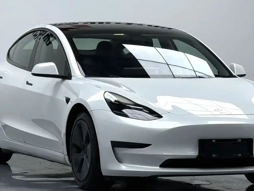 Tesla Model 3 — фото 3