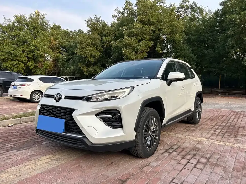 Toyota Wildlander — фото 1
