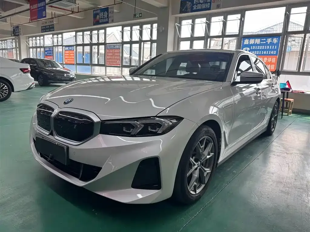 BMW i3 — фото 1