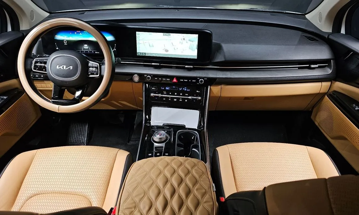 Kia Carnival — фото 10