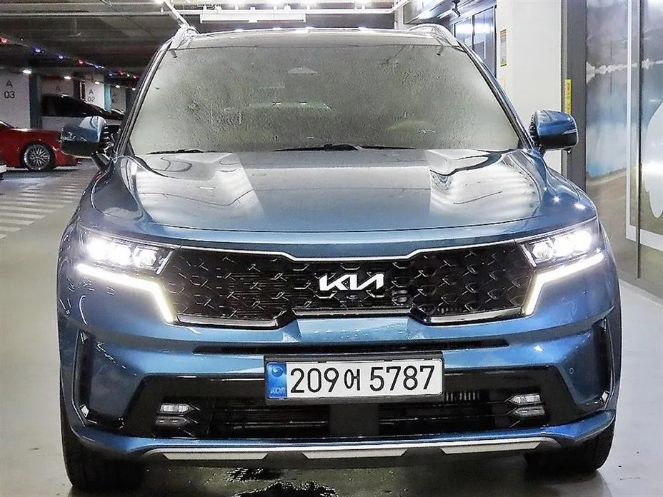 Kia Sorento — фото 5