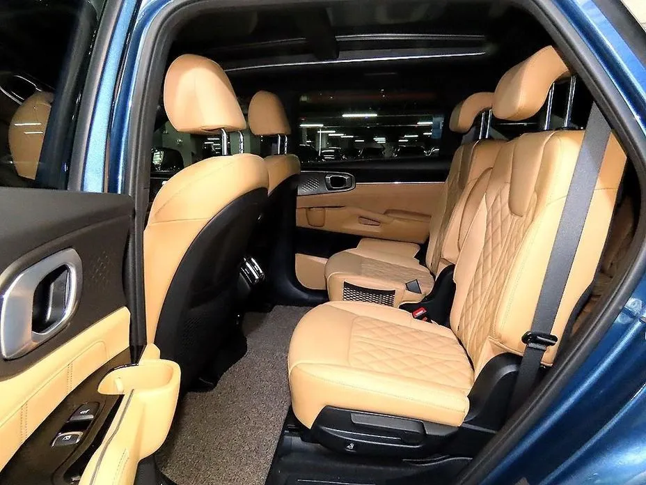 Kia Sorento — фото 4