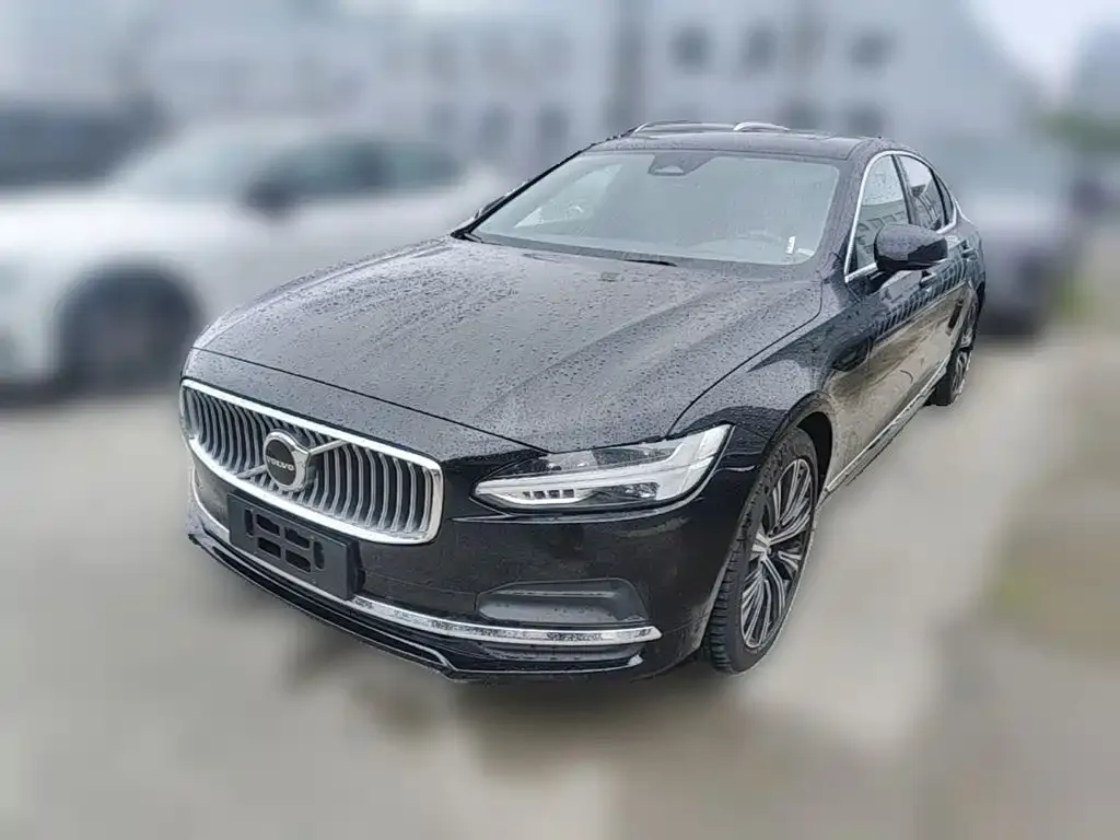 Volvo S90 — фото 1