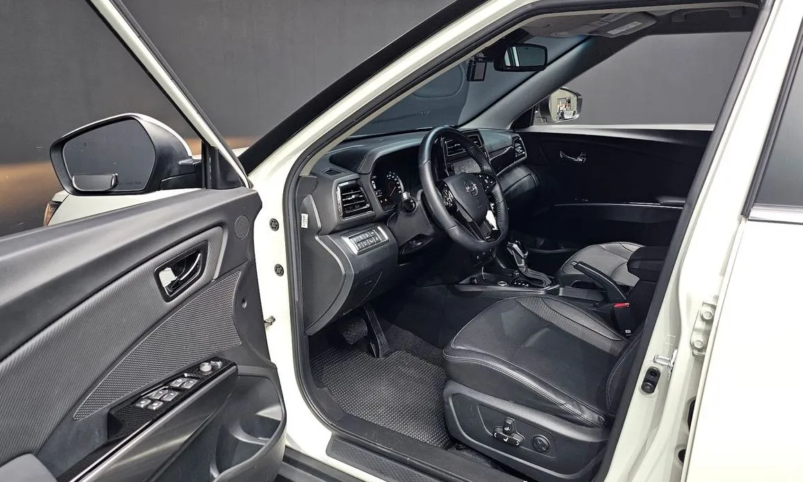 KG Mobility (Ssangyong) TIBOLI 2023 из KR, фото 7