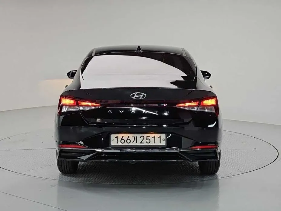 Hyundai AVANTE — фото 3