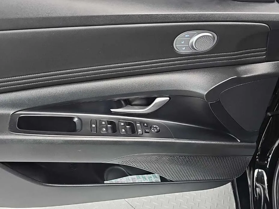 Hyundai AVANTE — фото 6
