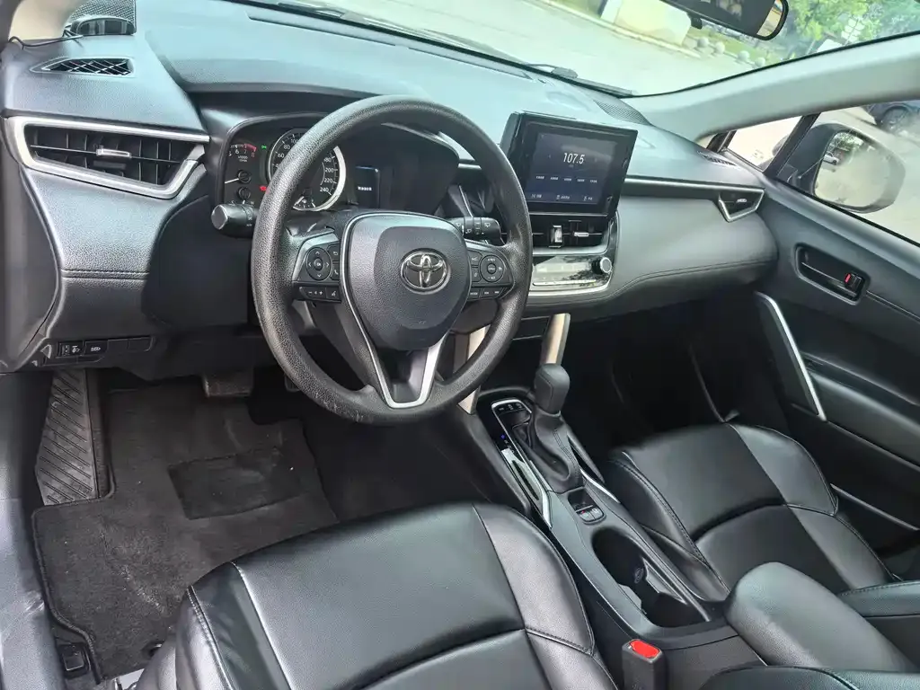 Toyota Frontlander 2023 из CN, фото 3