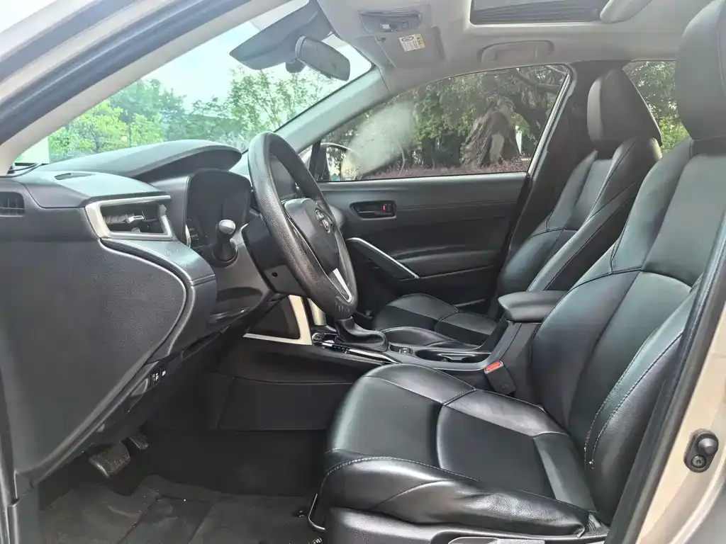 Toyota Frontlander 2023 из CN, фото 4