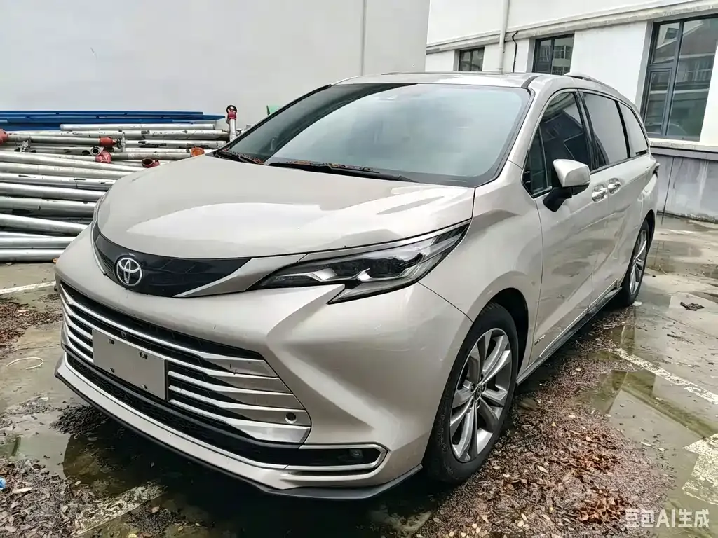 Toyota Sienna — фото 1