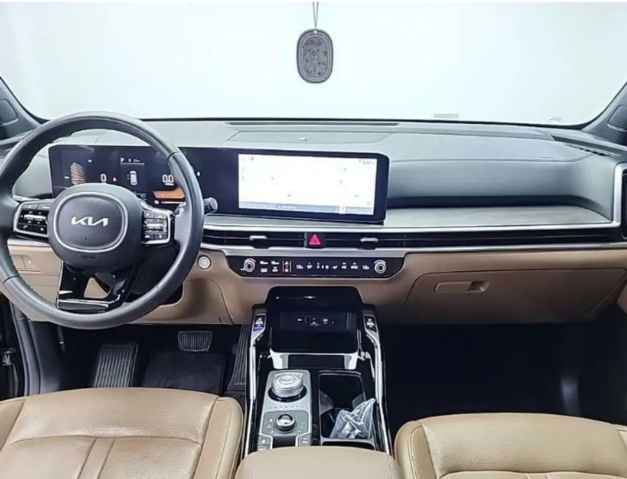 Kia Sorento — фото 9