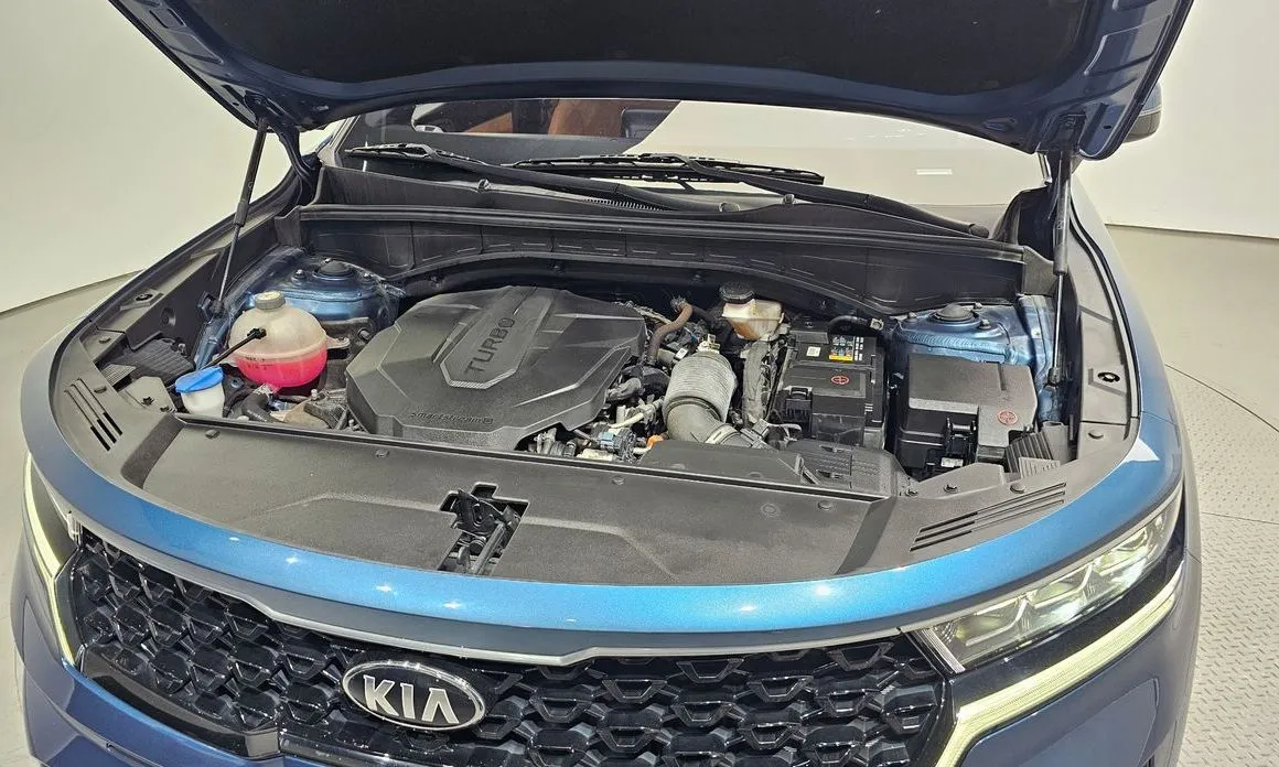 Kia Sorento — фото 10