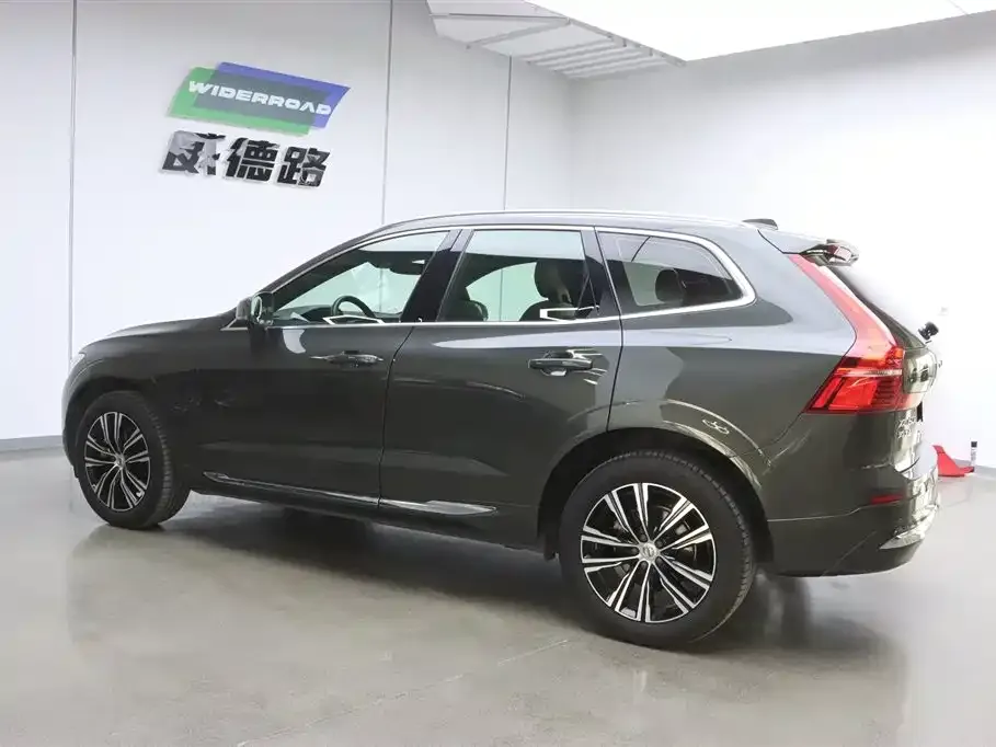 Volvo XC60 — фото 4