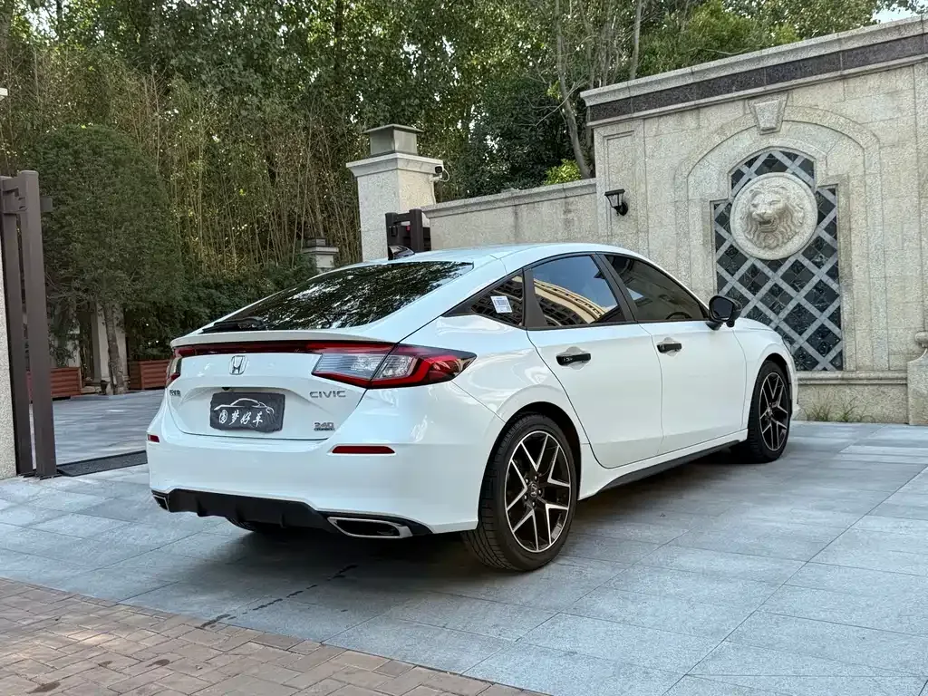 Honda Civic — фото 7