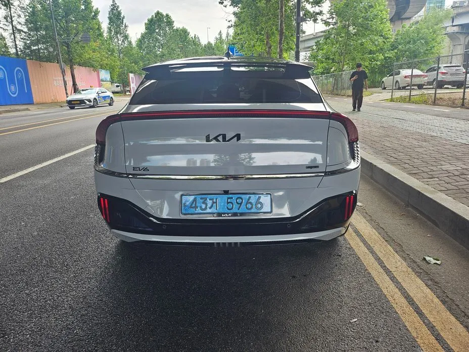 Kia EV6 — фото 4