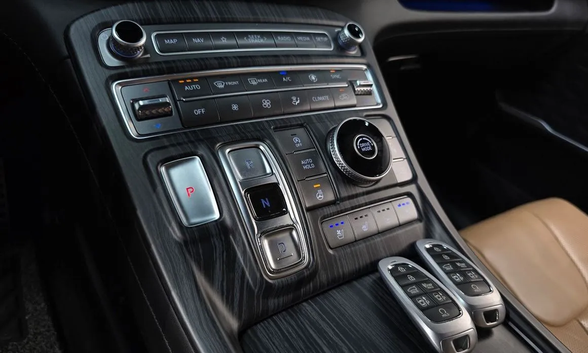 Hyundai Santafe — фото 3