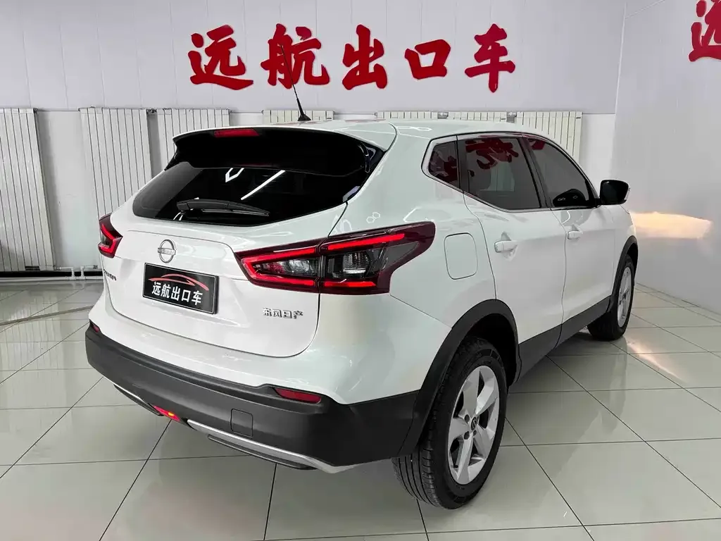 Nissan Qashqai — фото 8