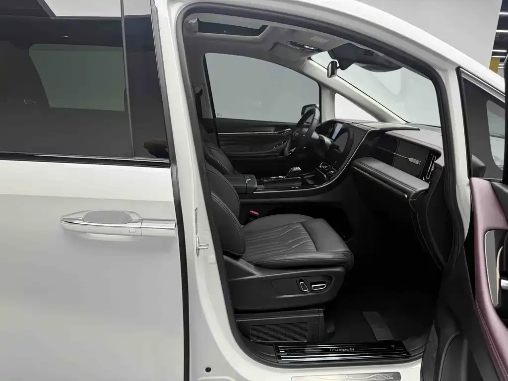 GAC Motor Trumpchi M8 — фото 7