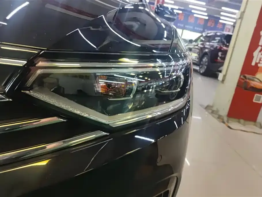 Volkswagen Magotan 2022 из CN, фото 5