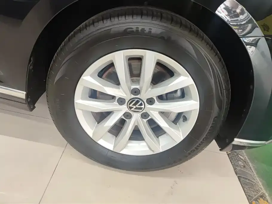 Volkswagen Magotan 2022 из CN, фото 4