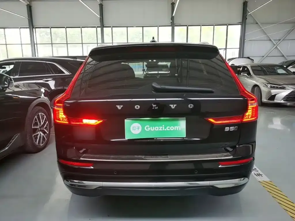 Volvo XC60 2024 из CN, фото 8