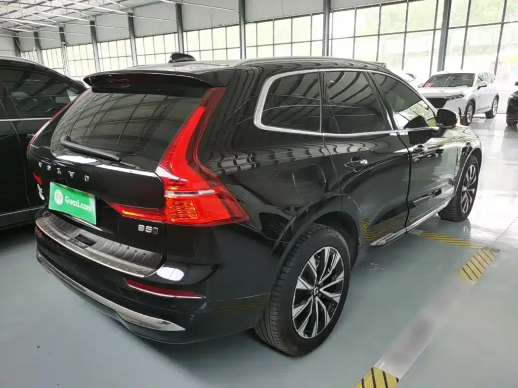 Volvo XC60 2024 из CN, фото 3