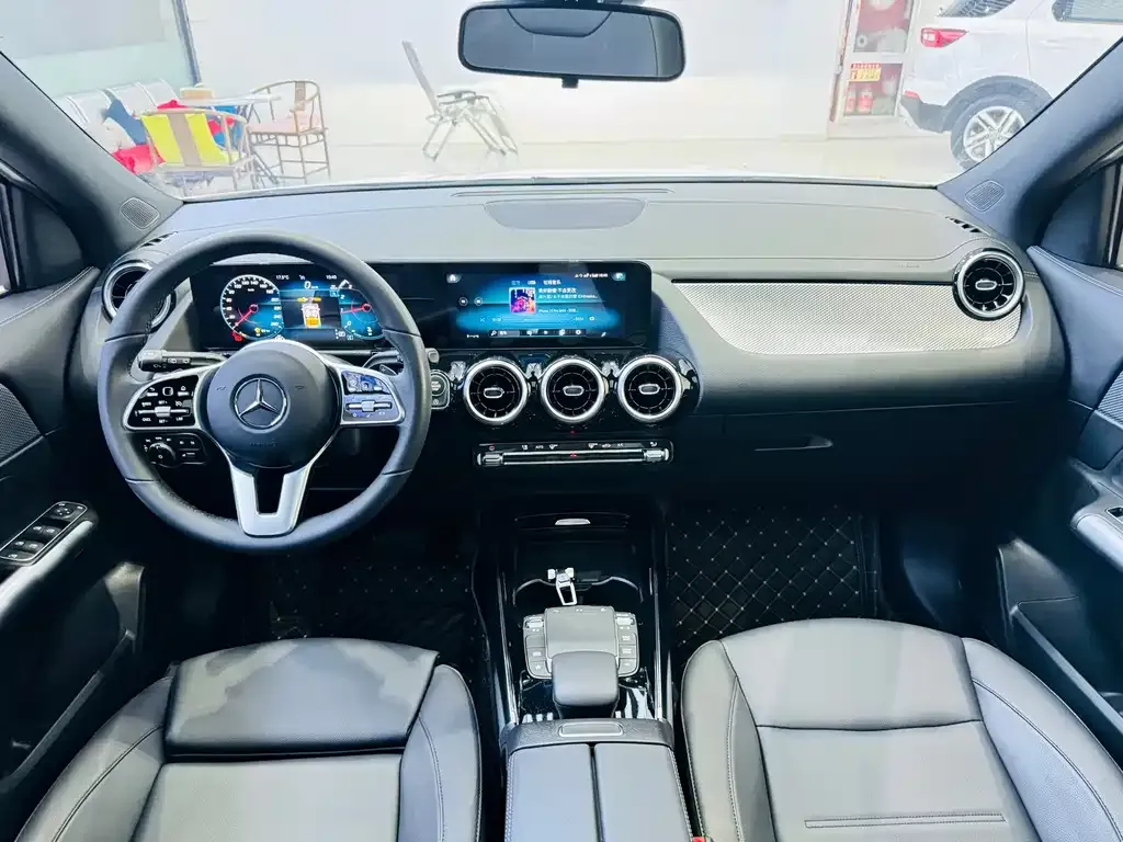 Mercedes-Benz GLA — фото 8