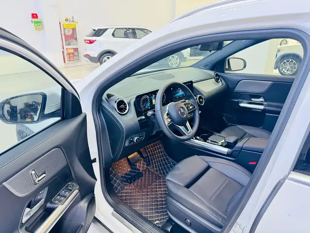 Mercedes-Benz GLA — фото 7