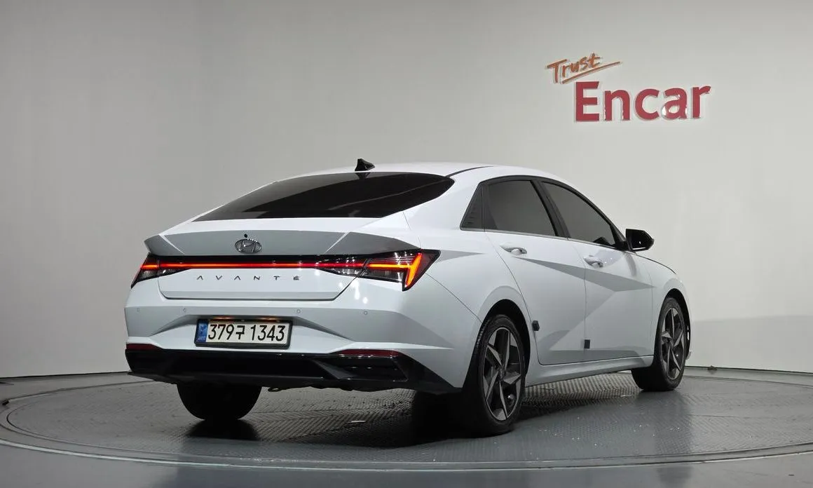 Hyundai AVANTE — фото 3