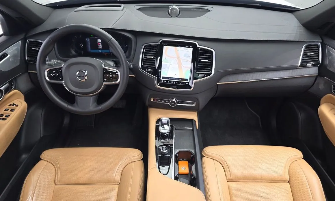 Volvo XC90 2023 из KR, фото 3