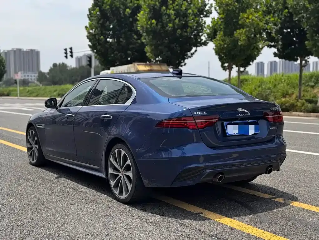 Jaguar XEL — фото 10