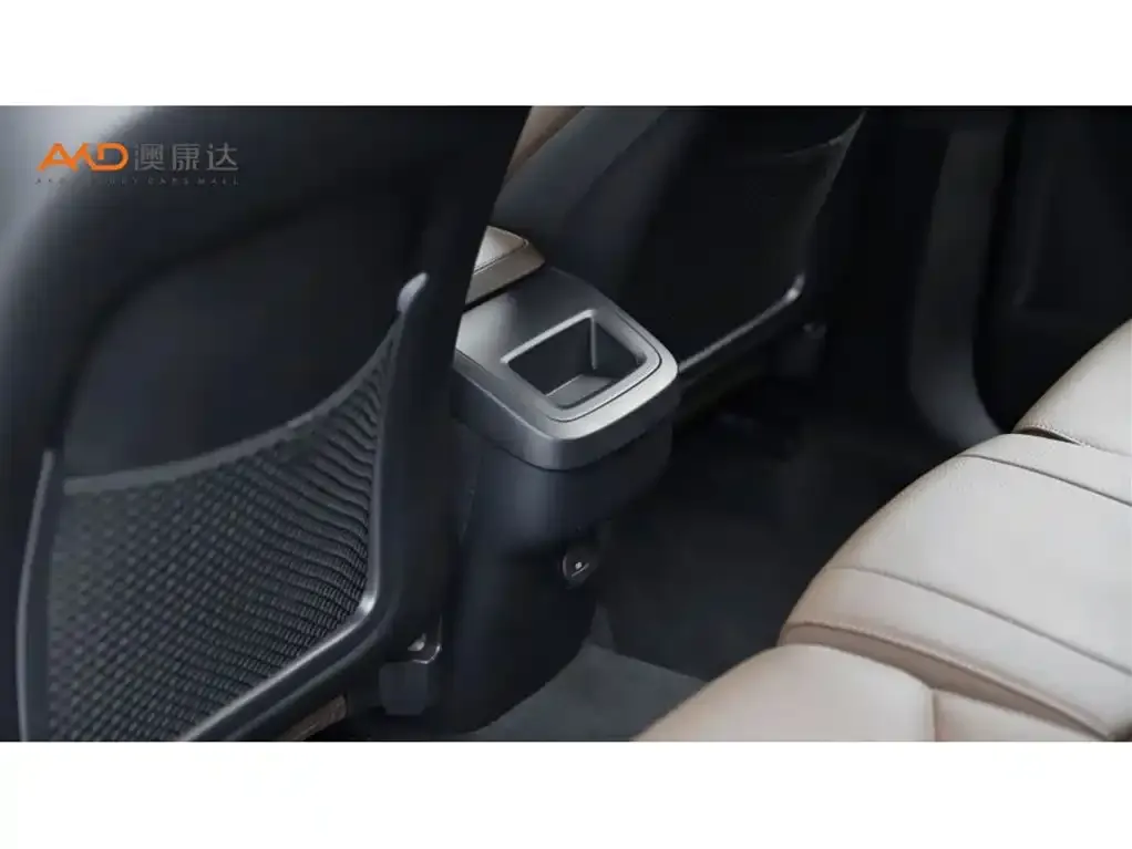 Volvo XC90 2024 из CN, фото 10