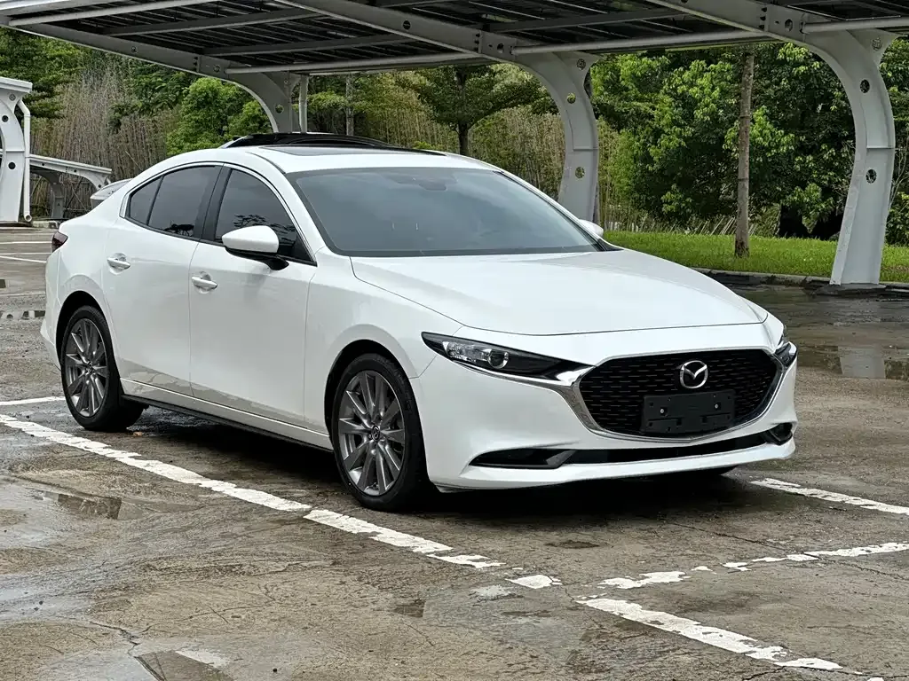 Mazda 3 Axela — фото 9