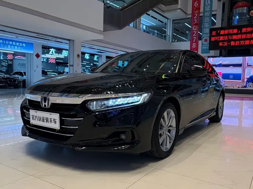 Honda Accord — фото 1