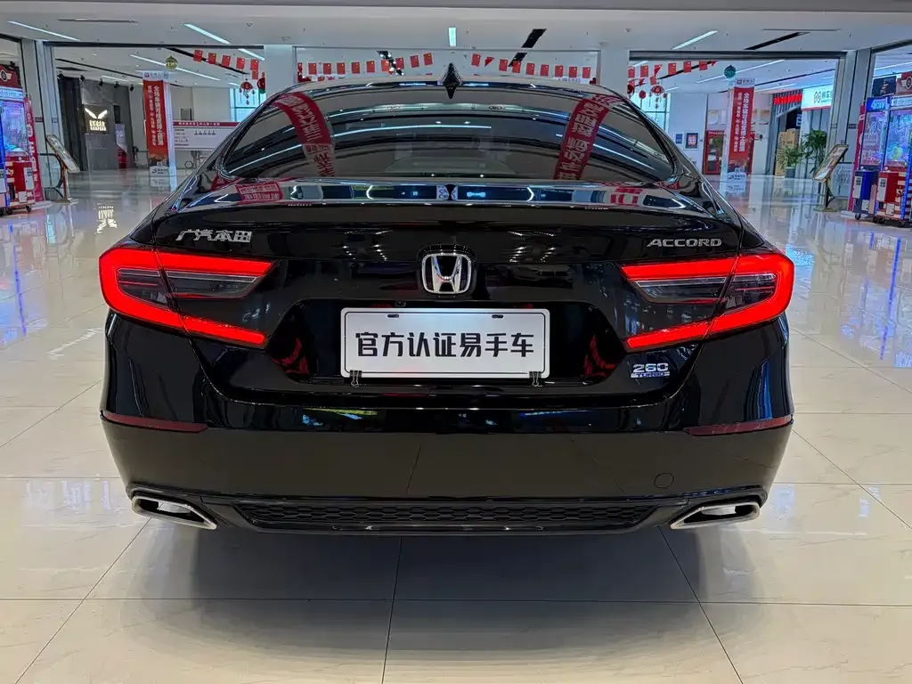 Honda Accord — фото 9