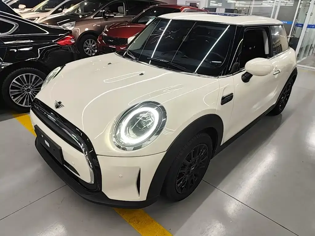 MINI Cooper (3-door) — фото 1