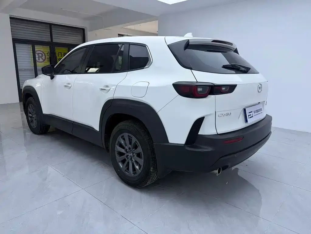 Mazda CX-50 2023 из CN, фото 6