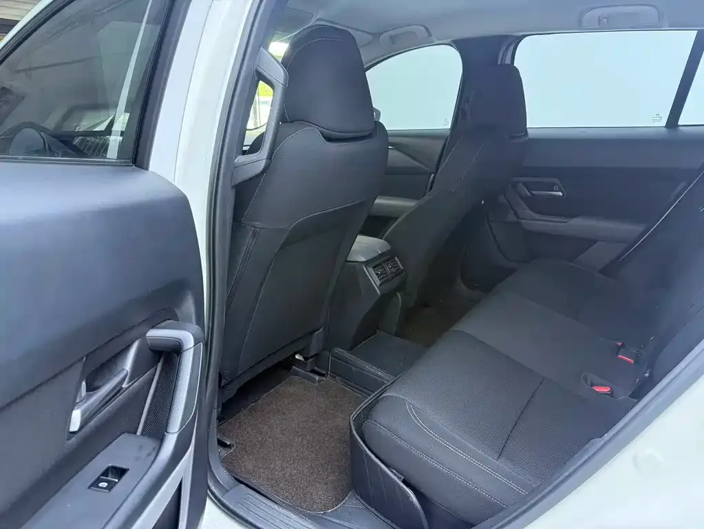 Mazda CX-50 2023 из CN, фото 5