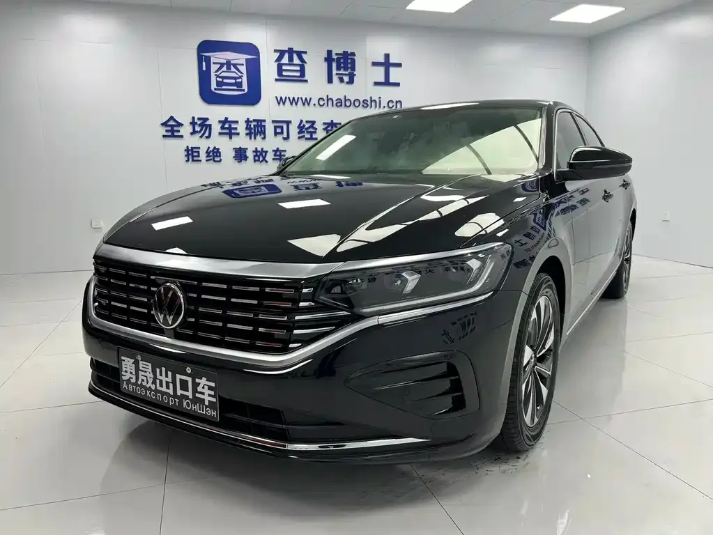 Volkswagen Passat — фото 1