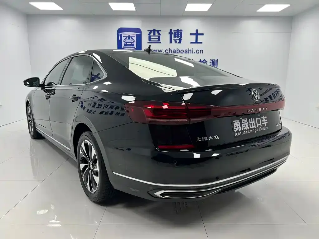 Volkswagen Passat — фото 6